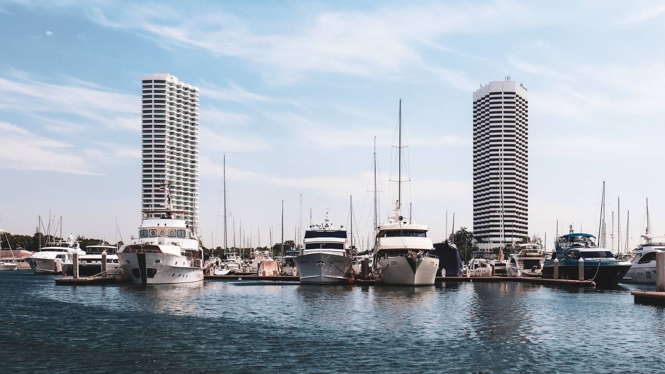 Ocean Marina Yacht Charter
