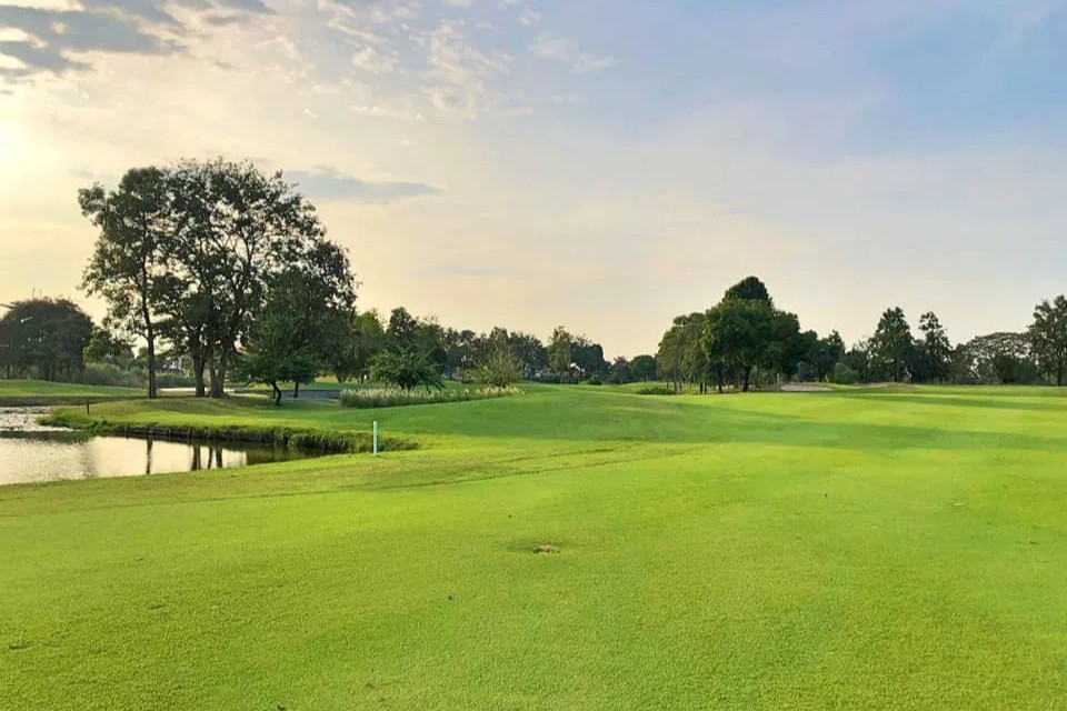 flora-ville-fairway-water4